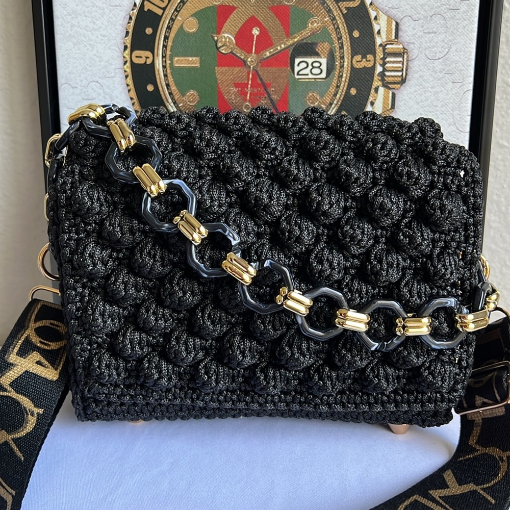 Classic Hand Crafted Crochet Crossbody Bag. - Picture 16 of 17